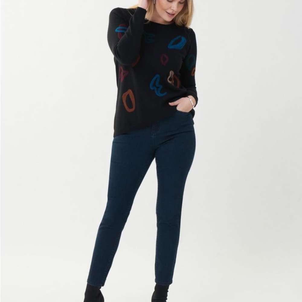 JOSEPH RIBKOFF
Knit Detail Top Style size medium brand new without tag - Picture 4 of 12